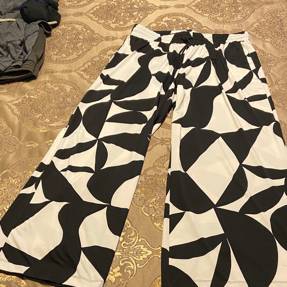Zac & Rachel Black and White Geometric Pants